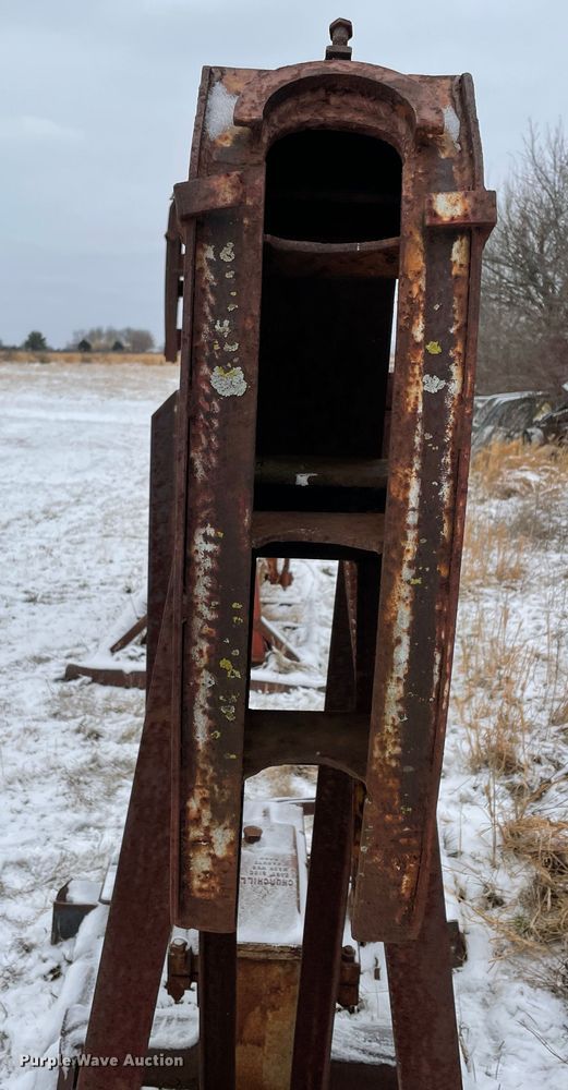 image for item HX9813 (2) oil pump-jacks