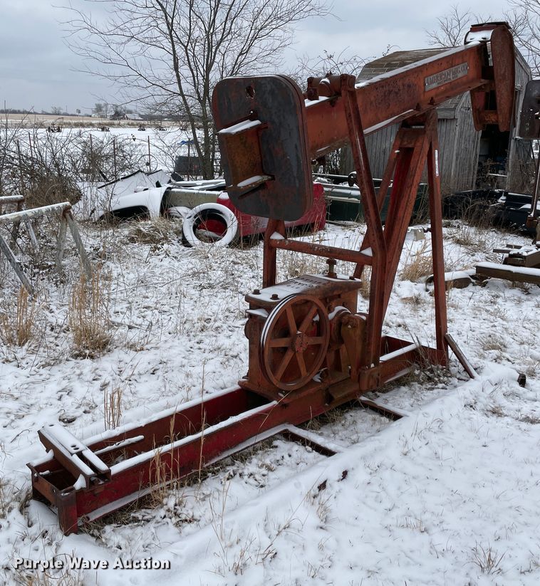 image for item HX9813 (2) oil pump-jacks