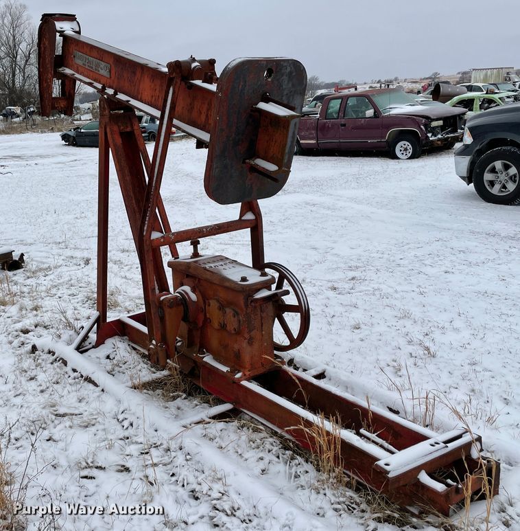 image for item HX9813 (2) oil pump-jacks