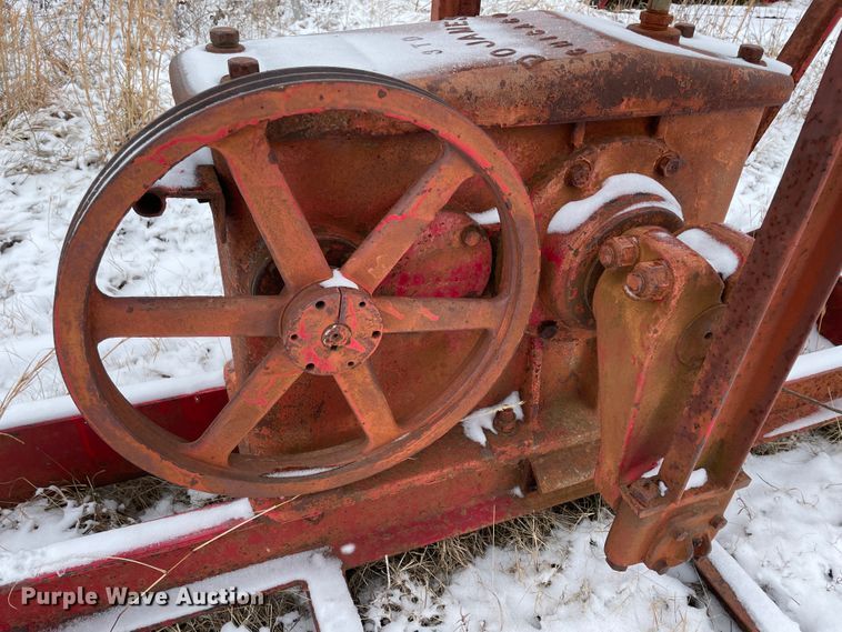 image for item HX9813 (2) oil pump-jacks