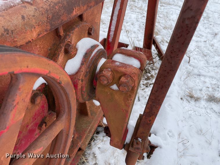 image for item HX9813 (2) oil pump-jacks