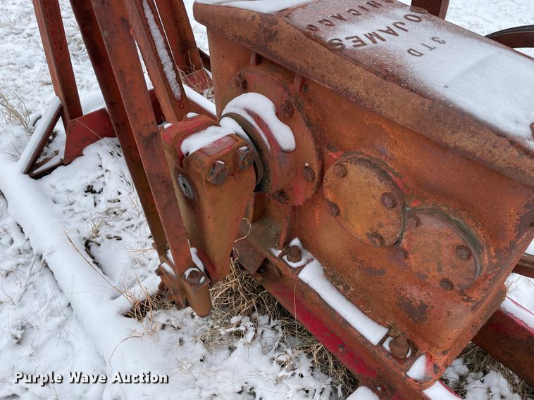 image for item HX9813 (2) oil pump-jacks