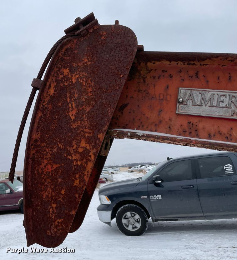 image for item HX9813 (2) oil pump-jacks