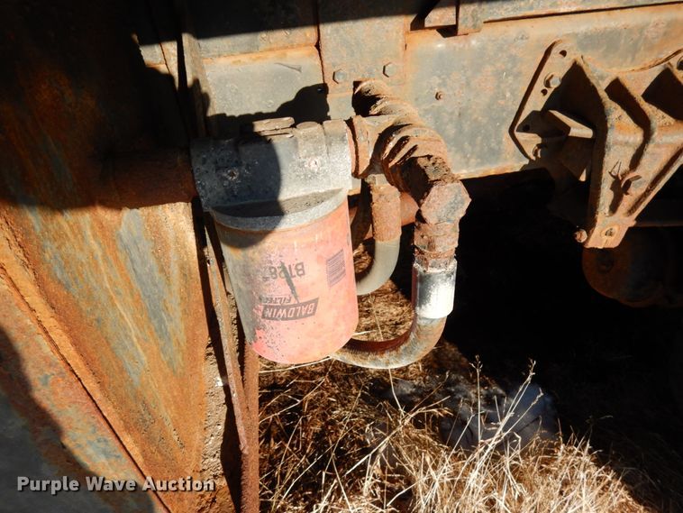 image for item IA9370 1992 International 4700  dump truck