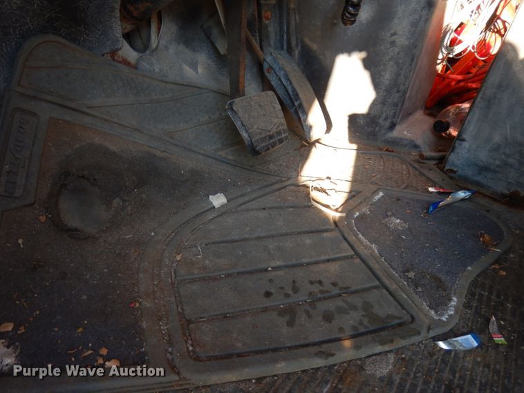 image for item IA9370 1992 International 4700  dump truck