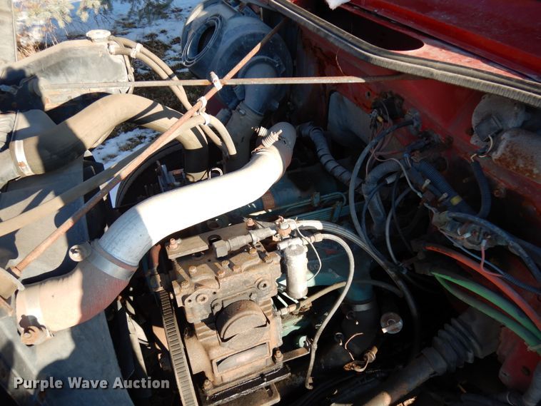 image for item IA9370 1992 International 4700  dump truck