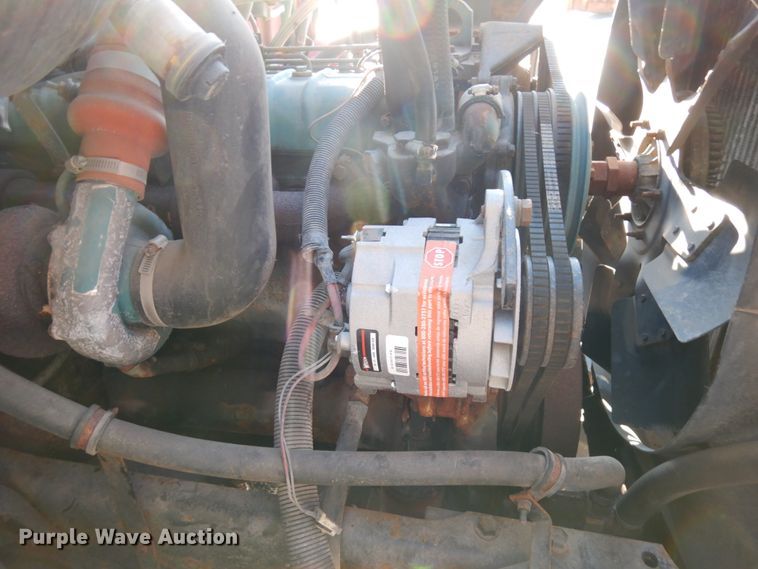 image for item IA9370 1992 International 4700  dump truck