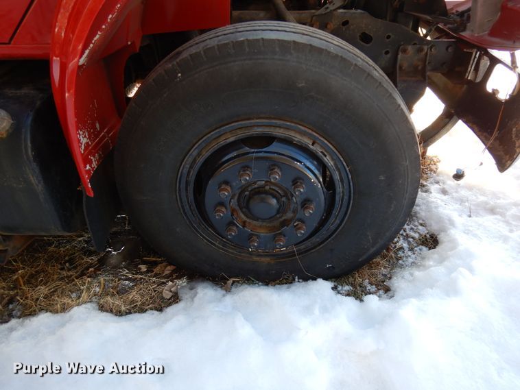 image for item IA9370 1992 International 4700  dump truck