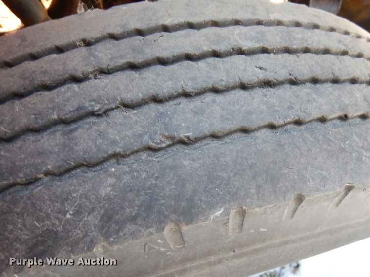 image for item IA9370 1992 International 4700  dump truck