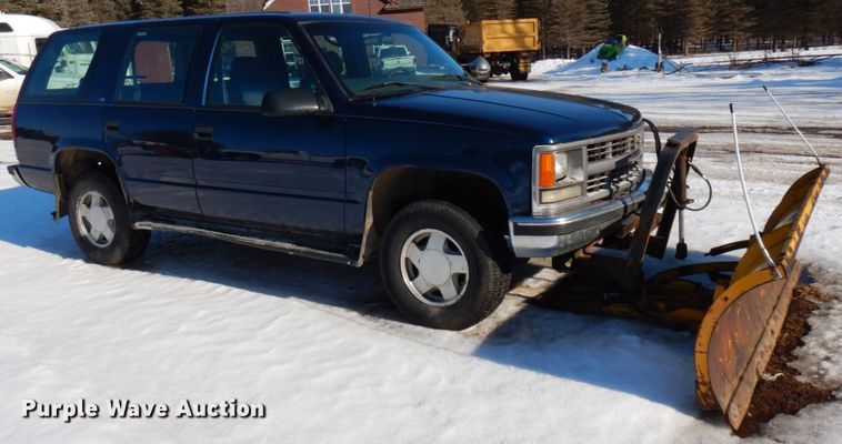 image for item IA9371 1999 Chevrolet Tahoe  SUV