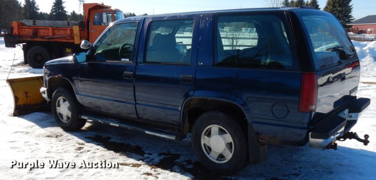 image for item IA9371 1999 Chevrolet Tahoe  SUV