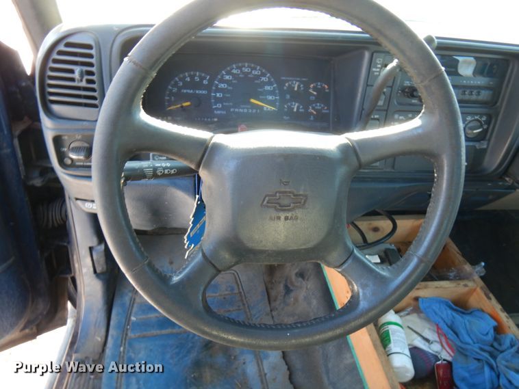 image for item IA9371 1999 Chevrolet Tahoe  SUV