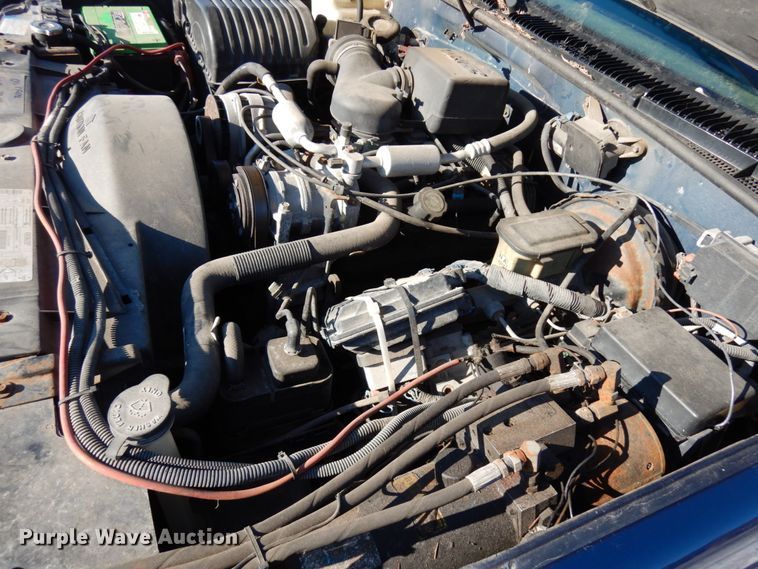 image for item IA9371 1999 Chevrolet Tahoe  SUV