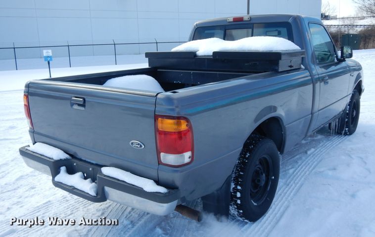 image for item IP9019 1998 Ford Ranger XLT  pickup truck