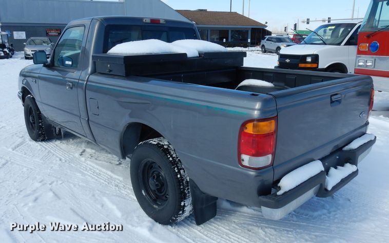 image for item IP9019 1998 Ford Ranger XLT  pickup truck