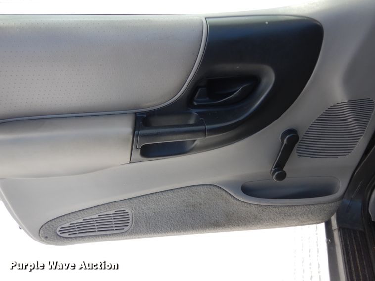 image for item IP9019 1998 Ford Ranger XLT  pickup truck