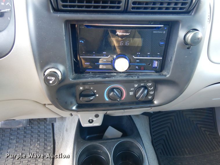 image for item IP9019 1998 Ford Ranger XLT  pickup truck