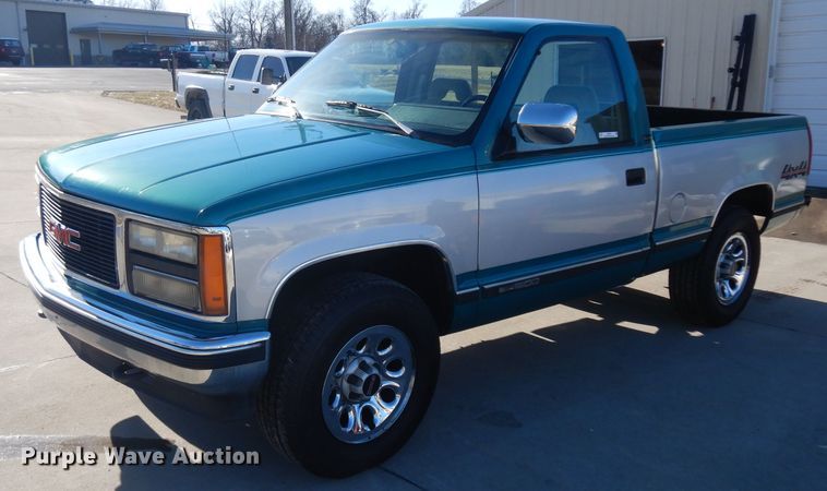 image for item IP9027 1993 GMC Sierra K1500  pickup truck