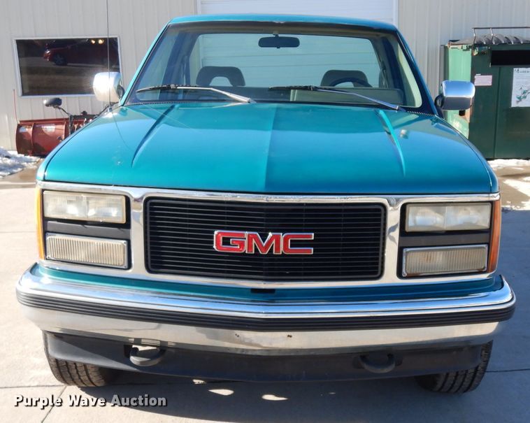 image for item IP9027 1993 GMC Sierra K1500  pickup truck