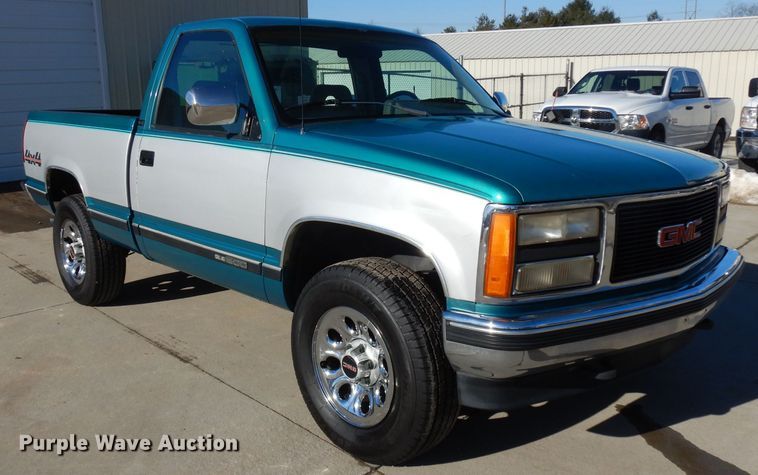 image for item IP9027 1993 GMC Sierra K1500  pickup truck