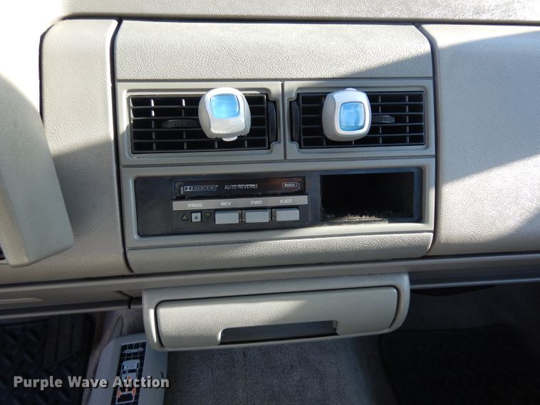 image for item IP9027 1993 GMC Sierra K1500  pickup truck