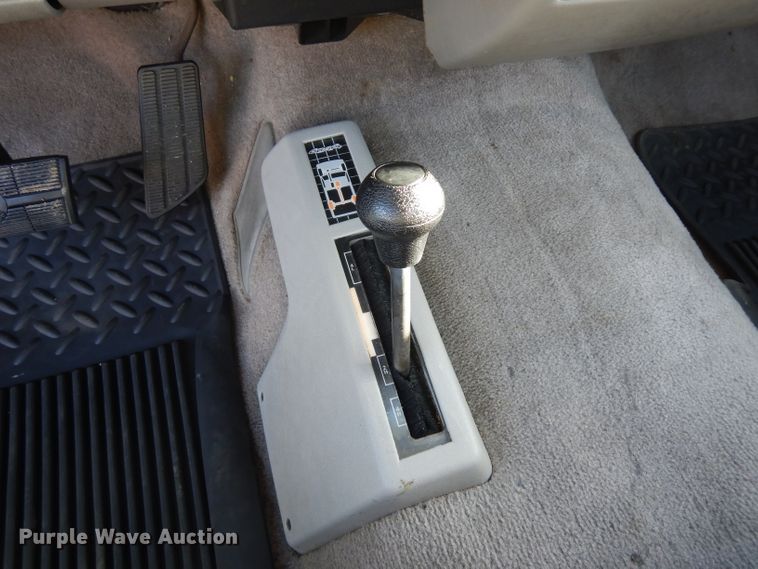 image for item IP9027 1993 GMC Sierra K1500  pickup truck