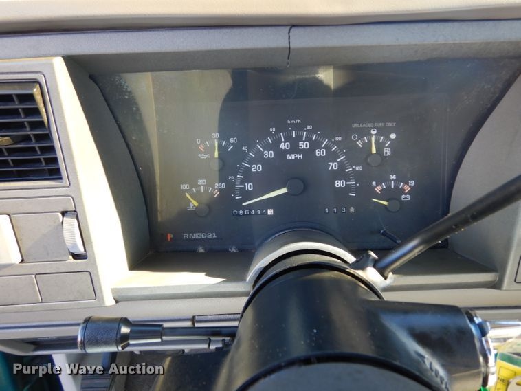 image for item IP9027 1993 GMC Sierra K1500  pickup truck