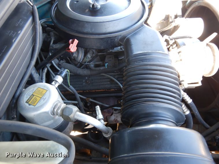 image for item IP9027 1993 GMC Sierra K1500  pickup truck