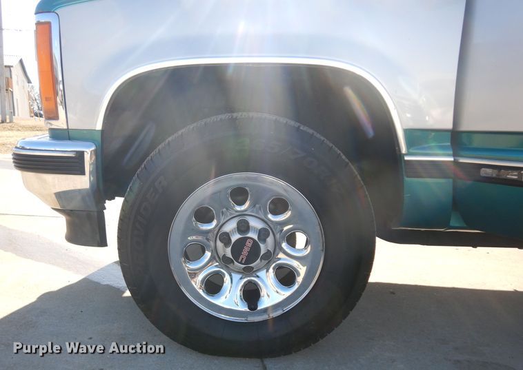 image for item IP9027 1993 GMC Sierra K1500  pickup truck