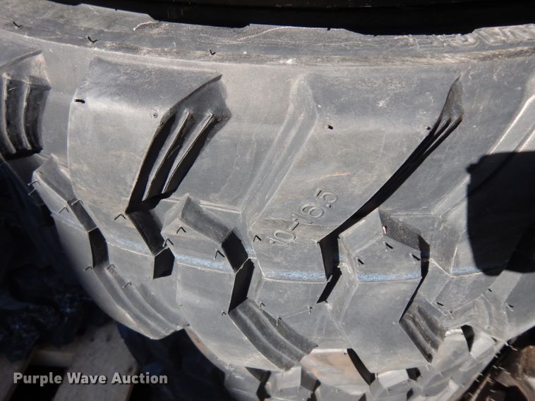 image for item IP9030 (4) Loadmax skid steer tires