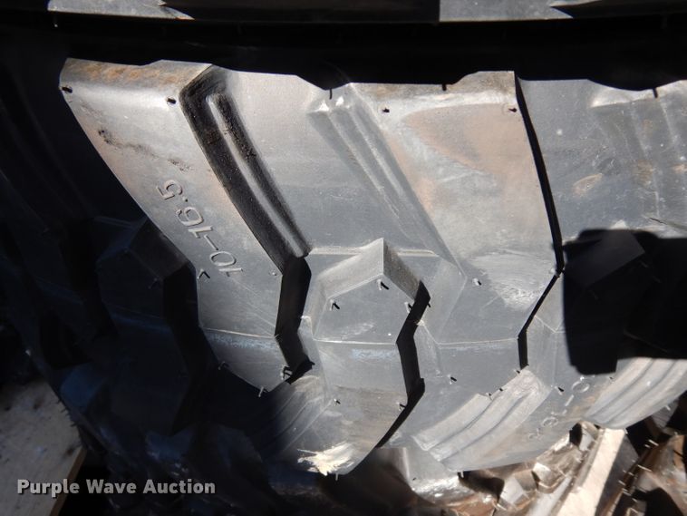 image for item IP9030 (4) Loadmax skid steer tires