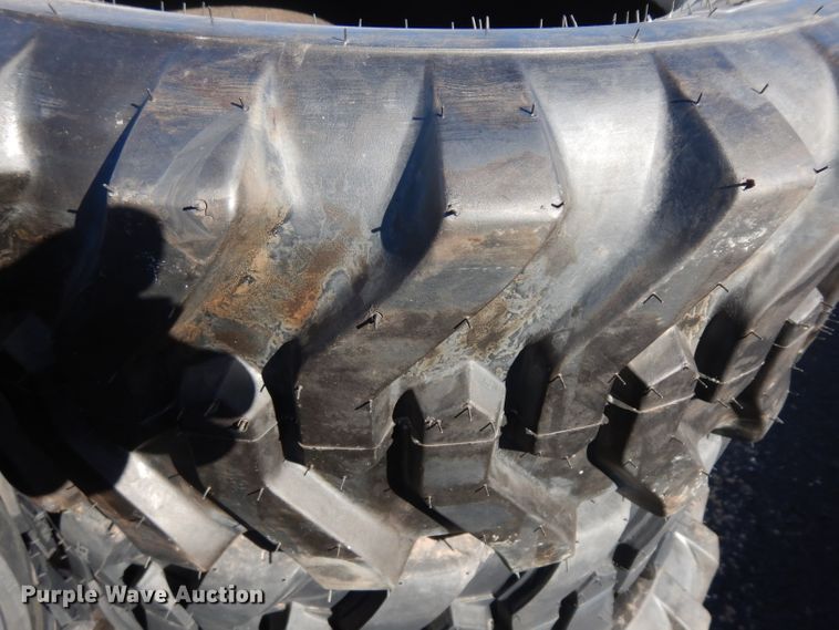 image for item IP9031 (4) Camso skid steer tires