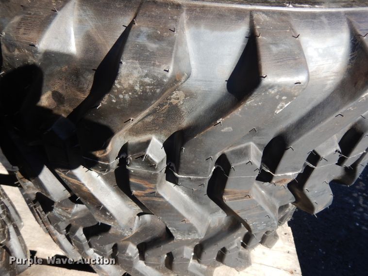 image for item IP9031 (4) Camso skid steer tires