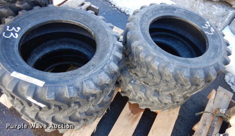 image for item IP9032 (4) Camso skid steer tires