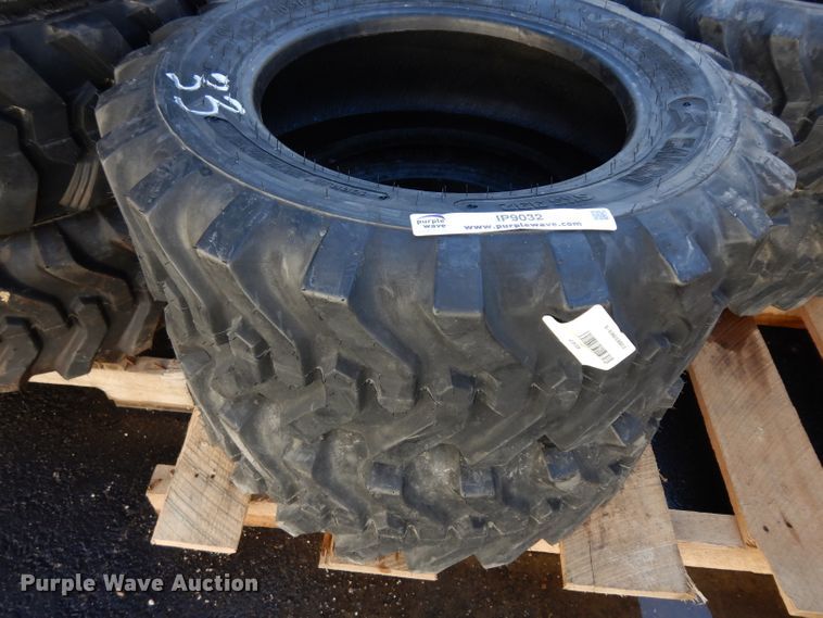 image for item IP9032 (4) Camso skid steer tires