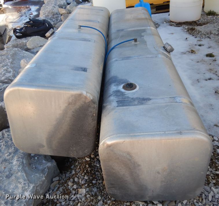 image for item IP9035 (2) aluminum fuel tanks