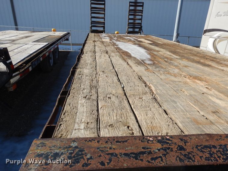 image for item IP9036 2013 Kaufman  equipment trailer