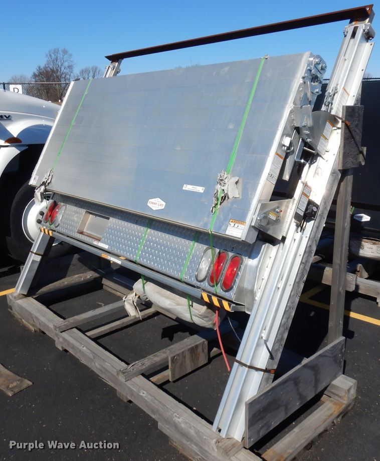 image for item IP9045 Tommy Gate lift gate