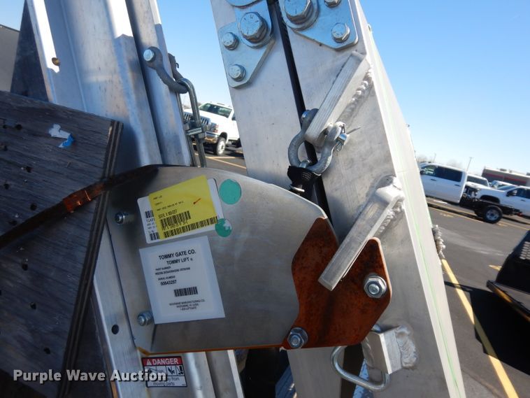 image for item IP9045 Tommy Gate lift gate