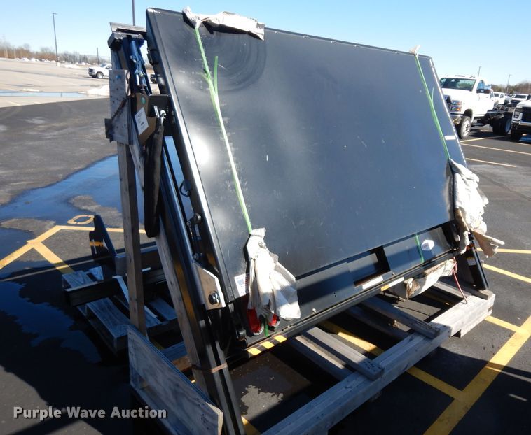 image for item IP9046 Tommy Gate lift gate