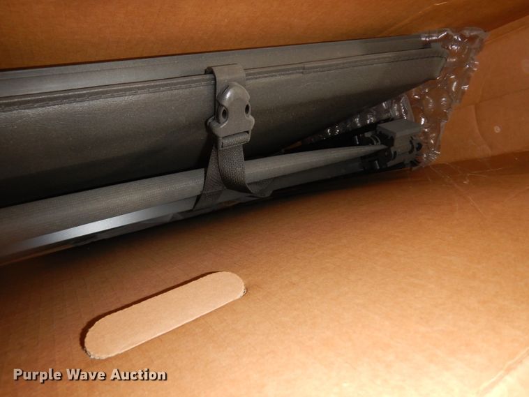 image for item IP9052 Extang Trifecta tri-fold tonneau cover