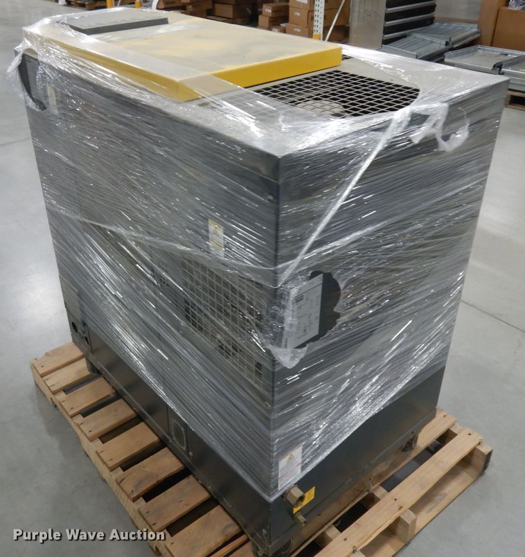 image for item IP9053 2016 Kaeser SM10T  air compressor