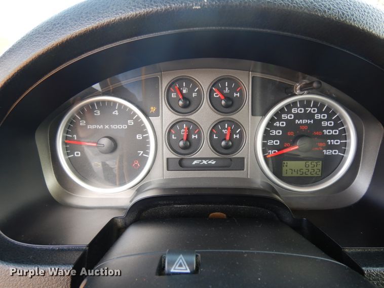 image for item IP9056 2005 Ford F150  SuperCab pickup truck