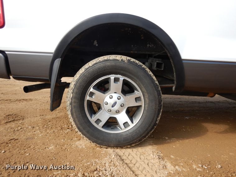 image for item IP9056 2005 Ford F150  SuperCab pickup truck