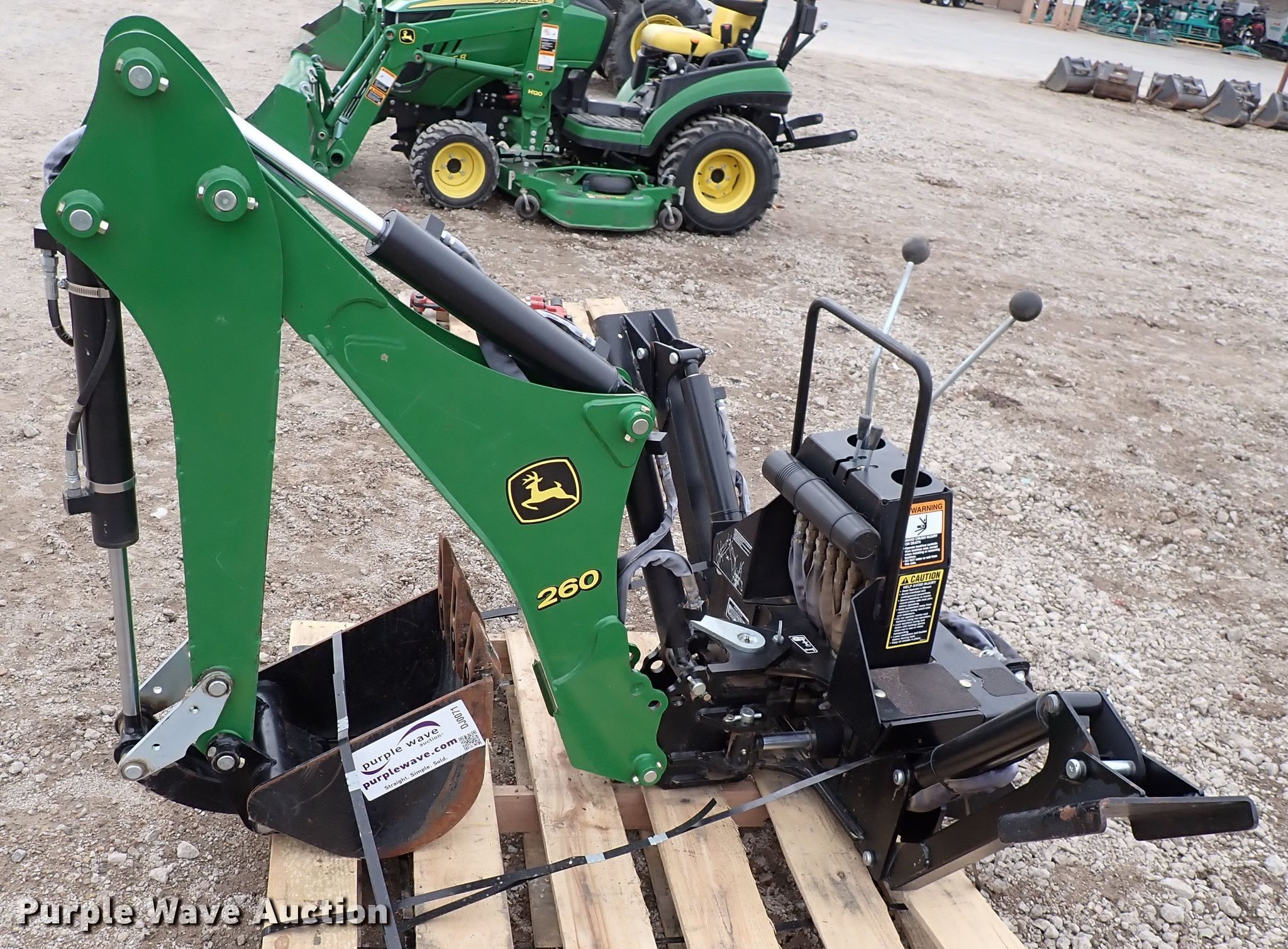 John Deere 260 backhoe attachment in Wichita, KS Item DJ0071 sold Purple Wave