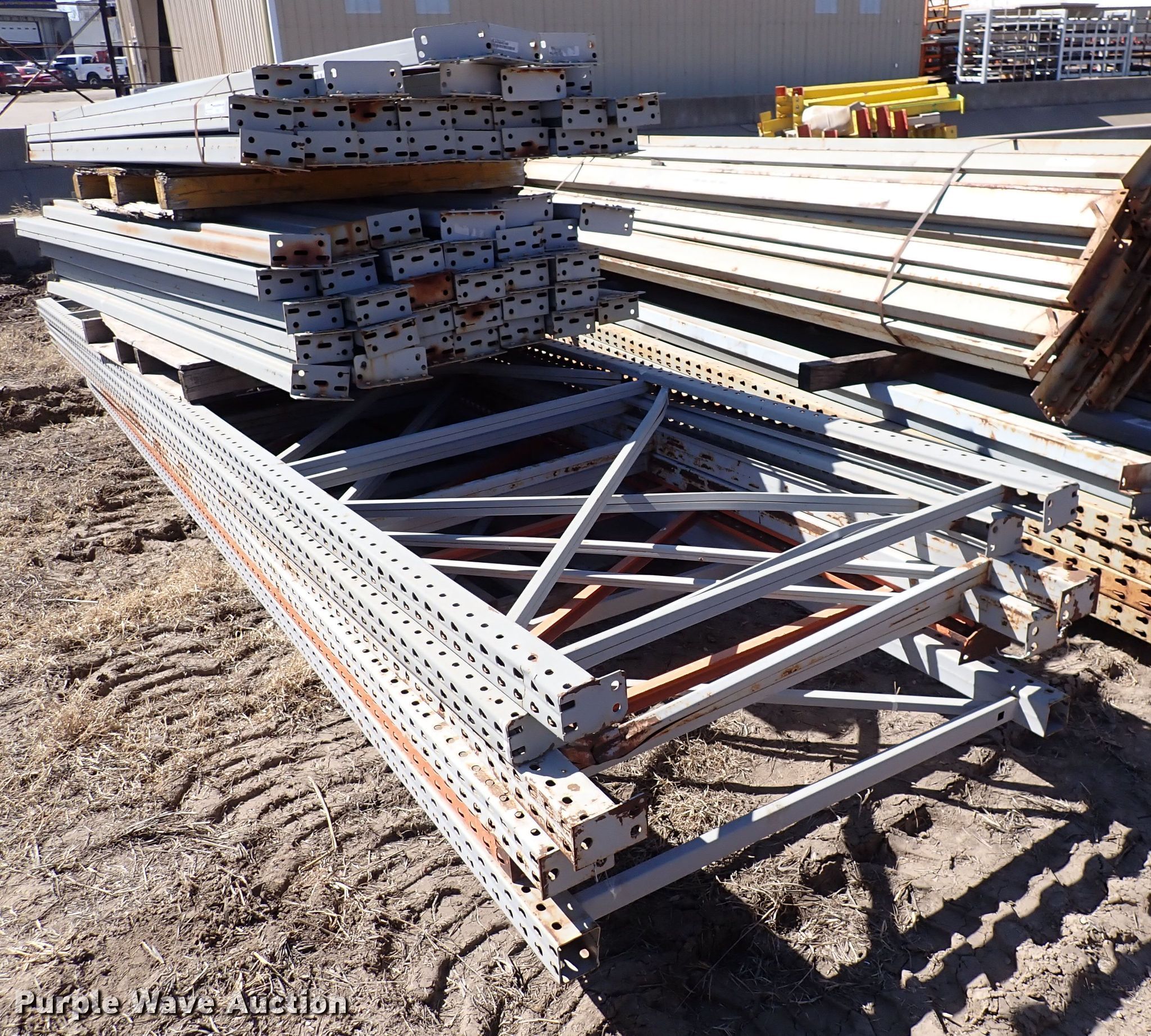 Pallet racking in Wichita, KS | Item GR9553 sold | Purple Wave