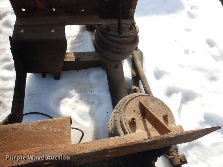 image for item AF9897 (2) Silent drive lift axles