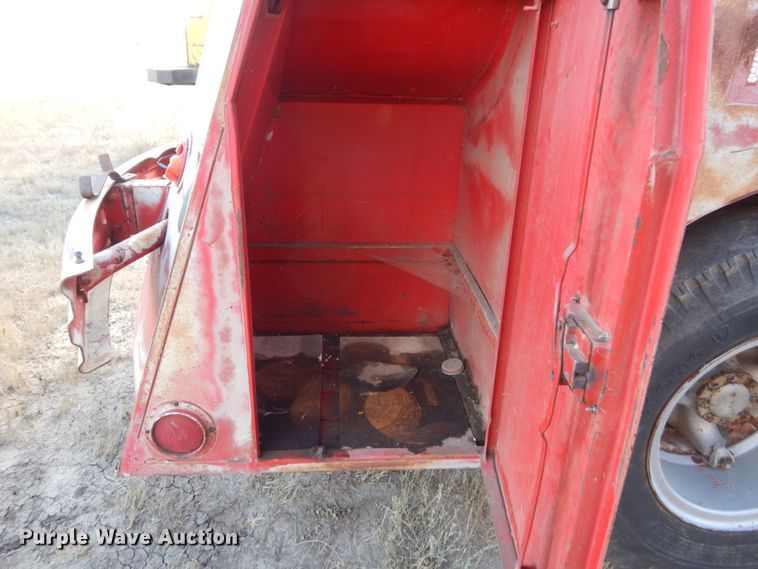 image for item DC8910 1962 Ford F702  fuel truck