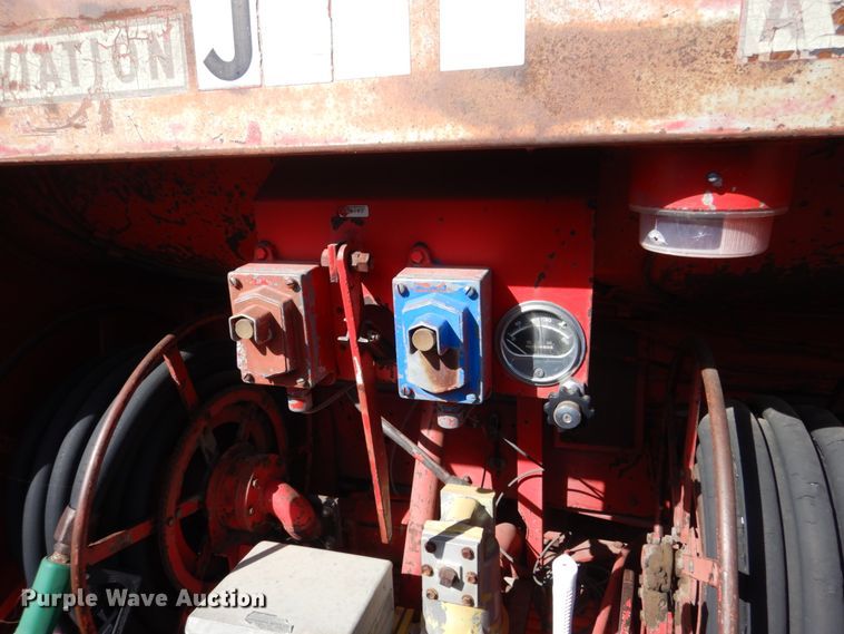 image for item DC8910 1962 Ford F702  fuel truck