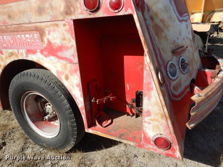 image for item DC8910 1962 Ford F702  fuel truck